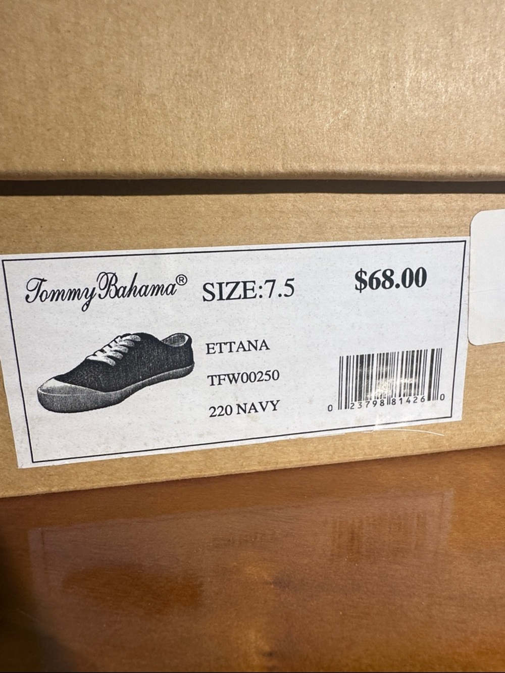 Tommy Bahama Tennis Shoes - Picture 2 of 9